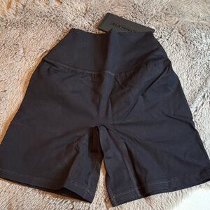 NWT Alphalete Women's Black Biker Shorts
